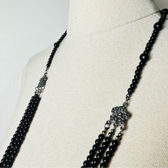 Vintage Lovely Multi Strands Black Long statement Necklace - Picture 5 of 9